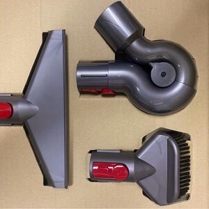 Dyson total cleaning kit